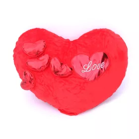   Valentin napi plüs szív 36 cm széles, 24 cm magas, 4 kis szív rajta baloldalon Love - párna