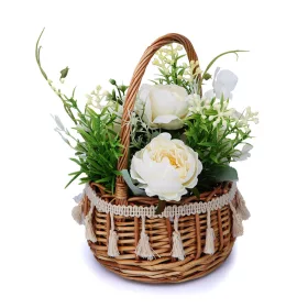   Fehér virágcsokor fonott kiskosárban - 5 fejes - 22 cm magas, 15 cm átmérőjű, művirágos