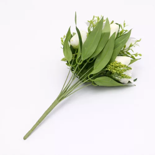 Prémium 40 cm-es fehér / krémfehér vegyes művirág csokor – 12 szálas elegáns liliom és tulipán dekor