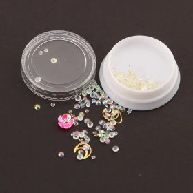 Flitteres körömdíszítő - pink színű virággal