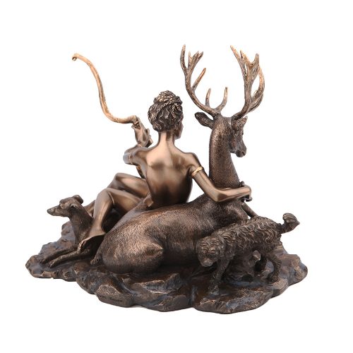 Vadászó Diana szobor - fém