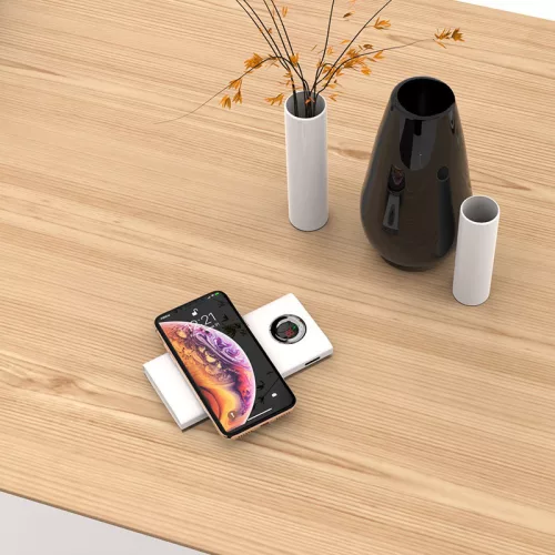 BOROFONE BT16 Power bank vezeték nélküli töltéssel 5W 10000mAh, vezeték nélküli + 2db 2A USB kimenettel,  LED kijelző - Fekete