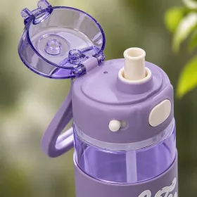   680 ml-es sport kulacs szívószállal és mérőskálával – BPA-mentes ivópalack, zöld
