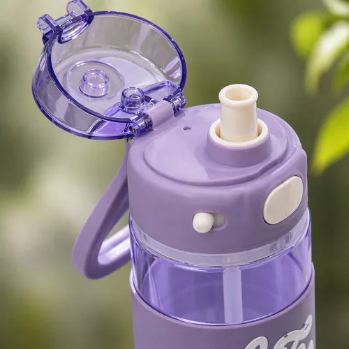 680 ml-es sport kulacs szívószállal és mérőskálával – BPA-mentes ivópalack, kék