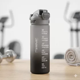   650 ml-es motivációs sport kulacs időjelöléssel és szívószállal – BPA-mentes ivópalack, szürke-fekete