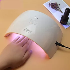 Sun 9C Műkörmös LED Lámpa 24W