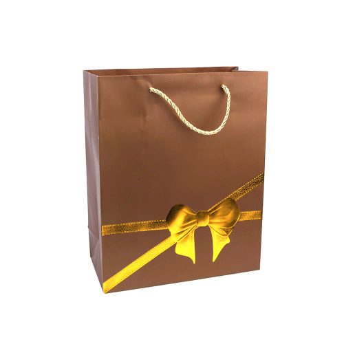 23 x 18 cm ajándék tasak (dísztasak) - aranybarna színű, arany színű masnival