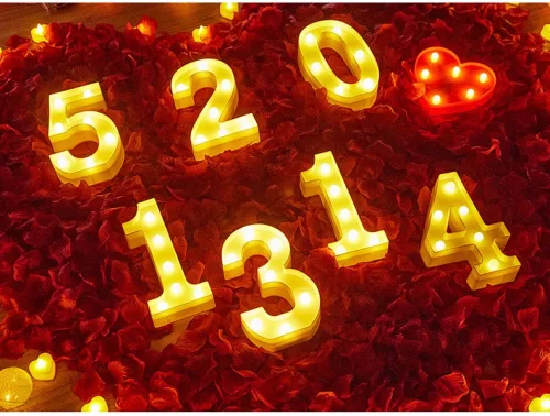 LED Dekoráció Betűk Ábécé Száma Lámpa 22 cm - 6 szám