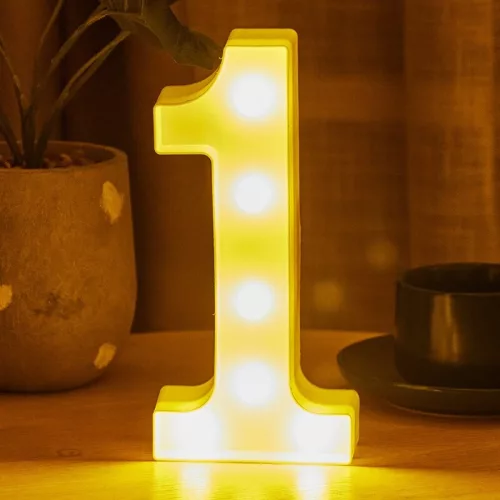 LED Dekoráció Betűk Ábécé Száma Lámpa 22 cm - 8 szám