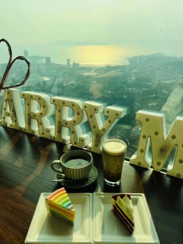 LED Dekoráció Betűk Ábécé Száma Lámpa 22 cm - @ ábécé